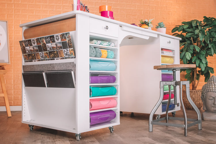 BrandBox MAXI DESK - Erhöhter Bastelschreibtisch - The Brand Box Handel & Vertrieb GmbH