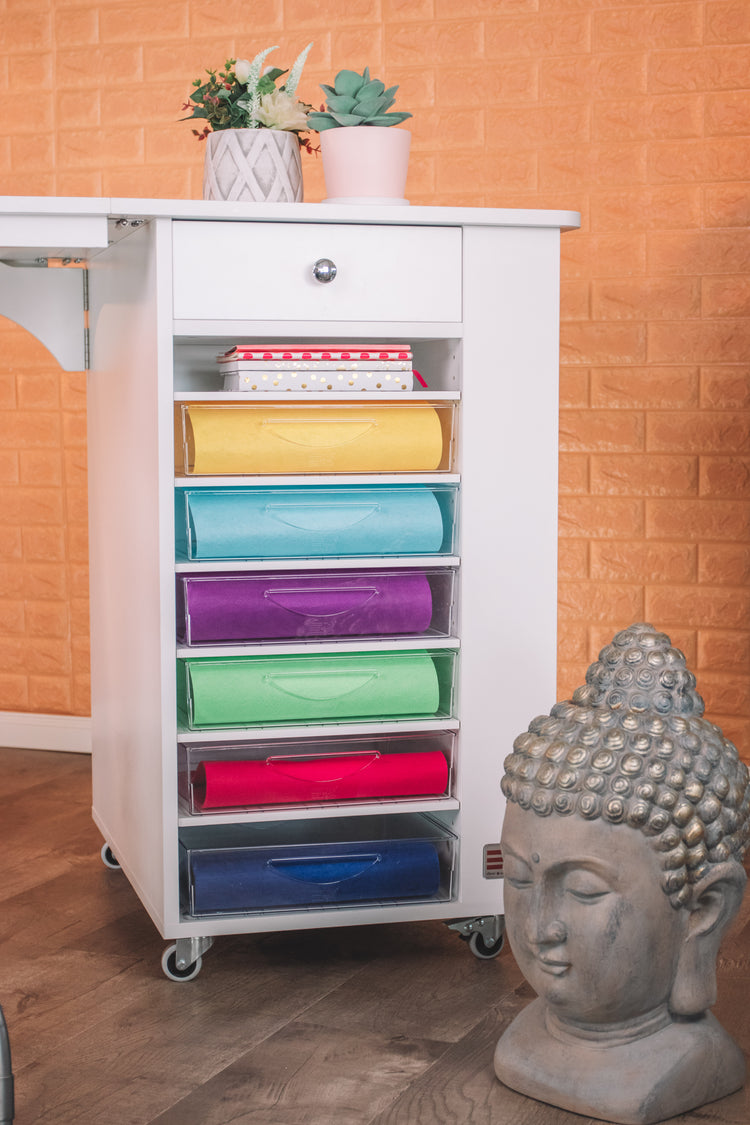 BrandBox MAXI DESK - Erhöhter Bastelschreibtisch - The Brand Box Handel & Vertrieb GmbH